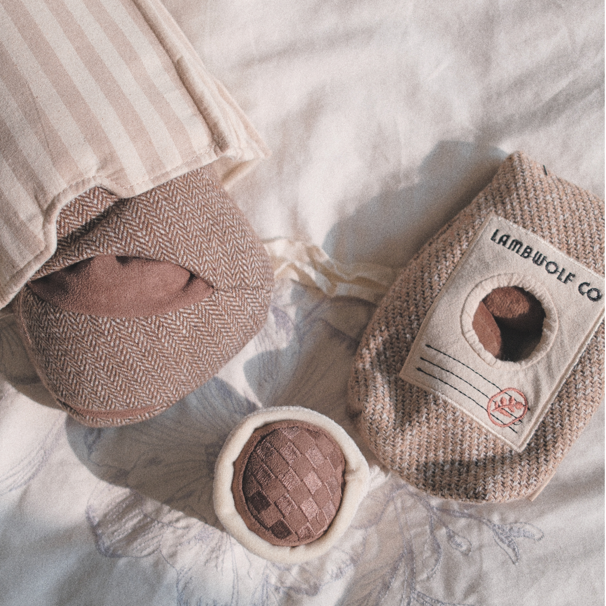 Kaffeebohnen//BEREICHERUNGSSPIELZEUG FÜR HUNDE