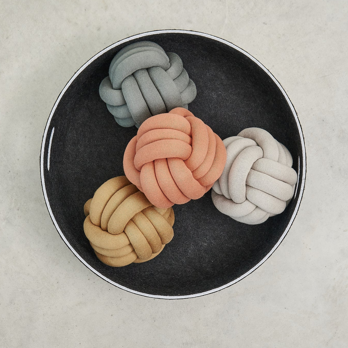 Tubo Beschäftigungsspielzeug Beton