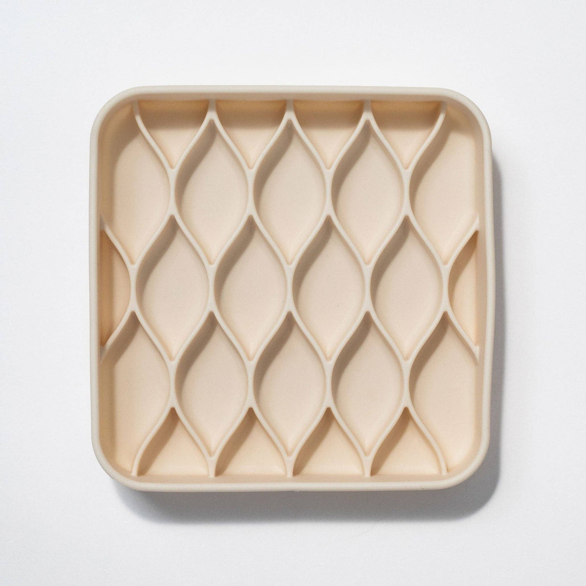 Argyle Slow Feeder - Creme